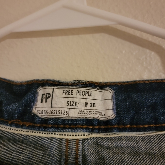 Jeans - Picture 3 of 3